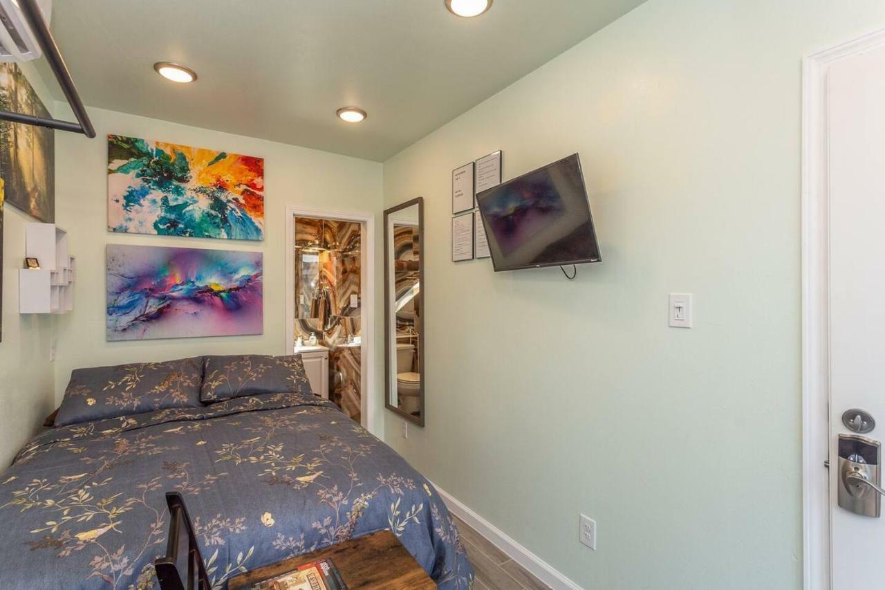 East Downtown Micro-Luxe Container Living Pod #9 Apartment Houston Exterior photo